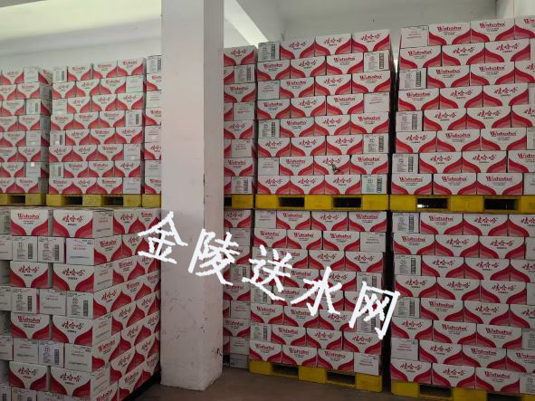 仙林湖哇哈哈瓶装水